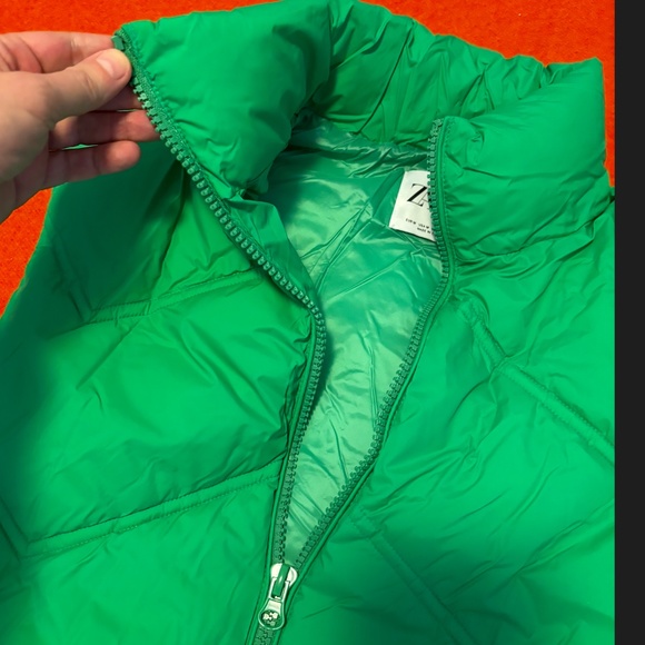Zara neon green oversized puffer quilted vest NWOT - Picture 7 of 11